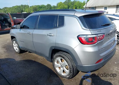 2019 Jeep Compass Latitude 4X4 from USA, damaged, VIN 3C4NJDBB1KT682739